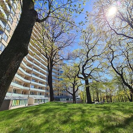 Stylish Apartment With Parking & Spacious Balcony Рига Екстер'єр фото