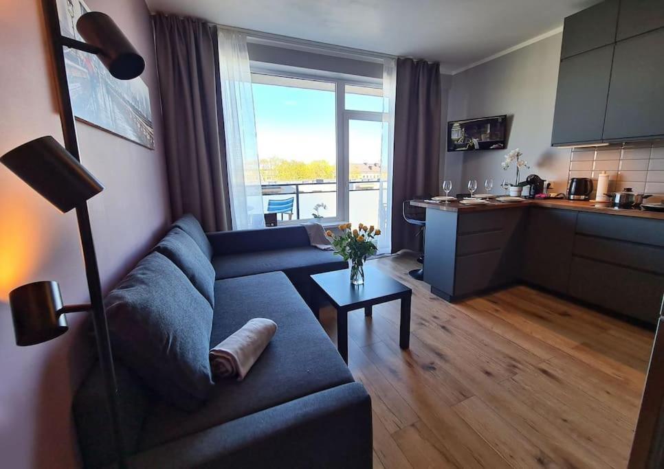 Stylish Apartment With Parking & Spacious Balcony Рига Екстер'єр фото